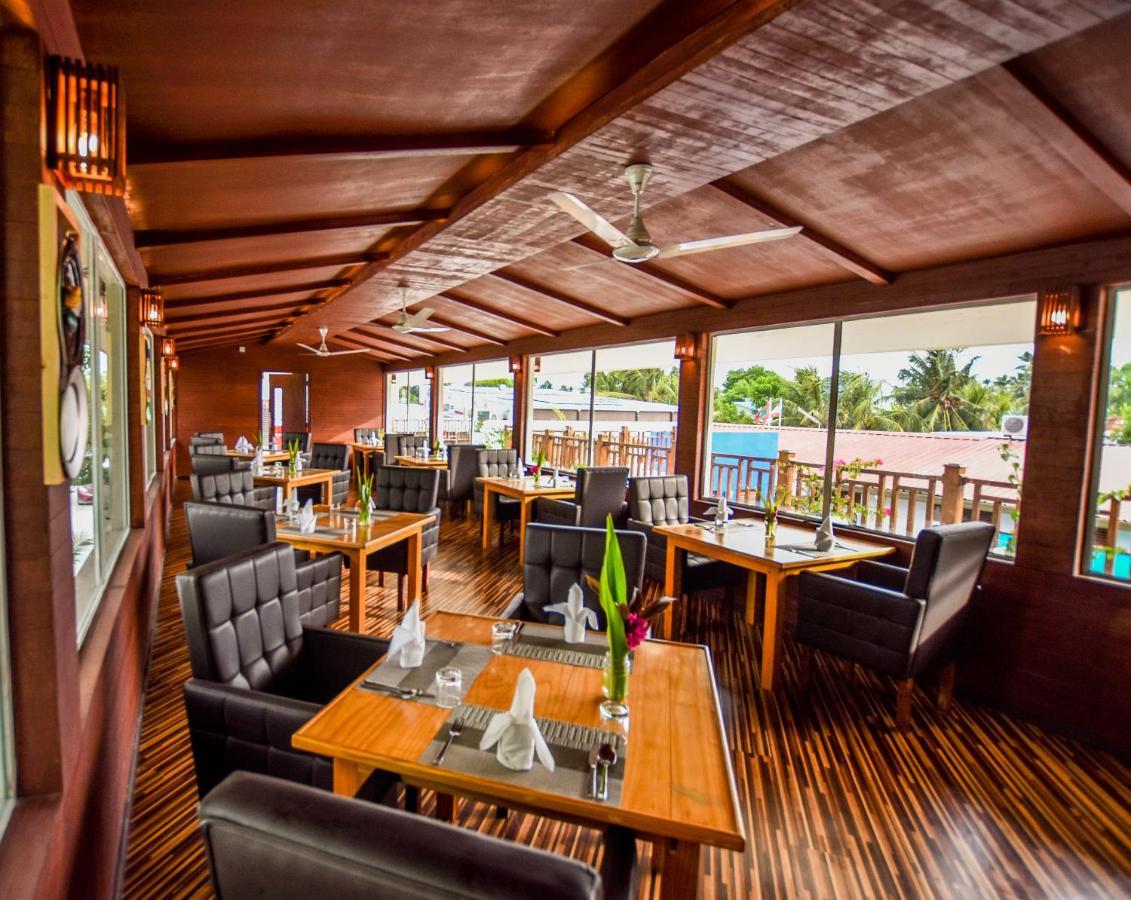 Equatorial Divers Lodge アッドゥ環礁 エクステリア 写真
