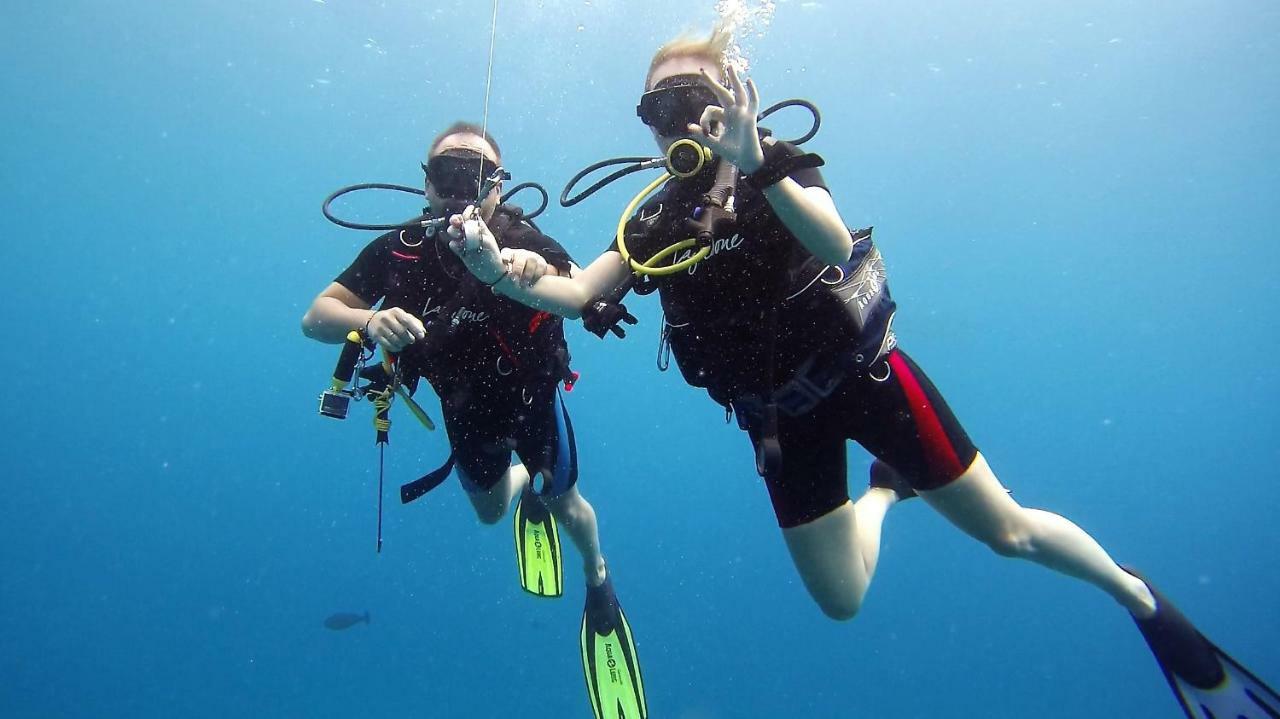 Equatorial Divers Lodge アッドゥ環礁 エクステリア 写真